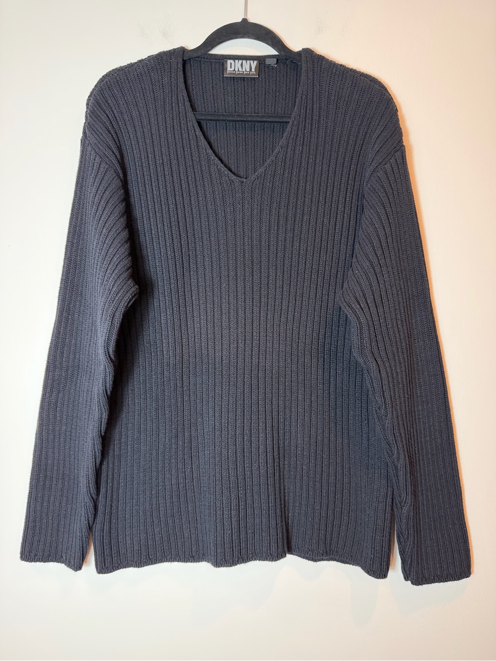 DKNY Vintage Black Ribbed Knit V-Neck Sweater 100% Cotton XL